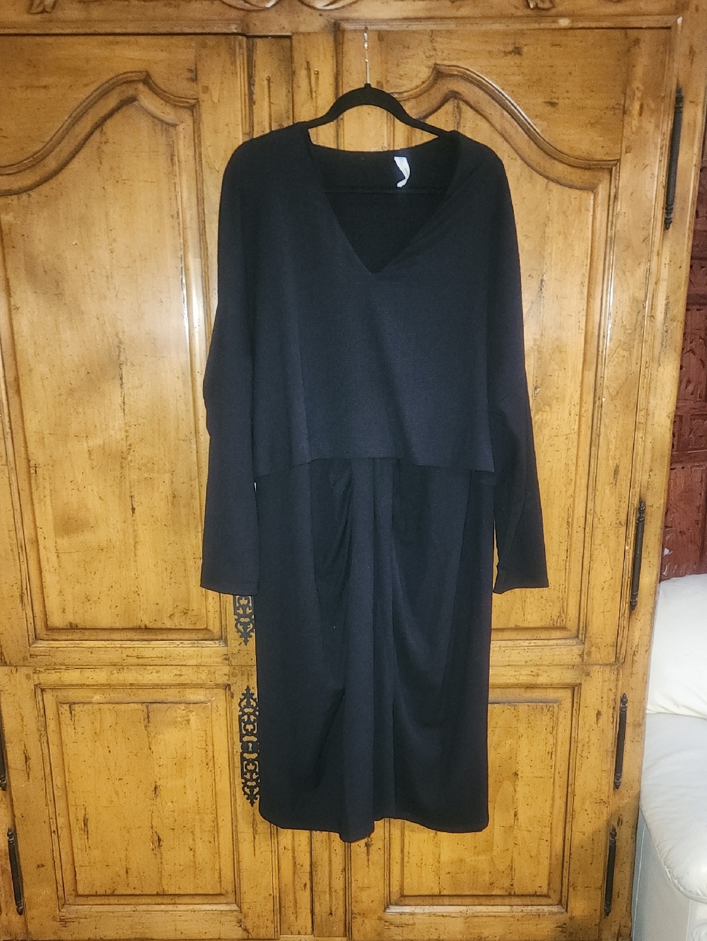 Mango V-neck Black Gathered Front Skirt Dress With Front Slit Sz 18 Worn Once